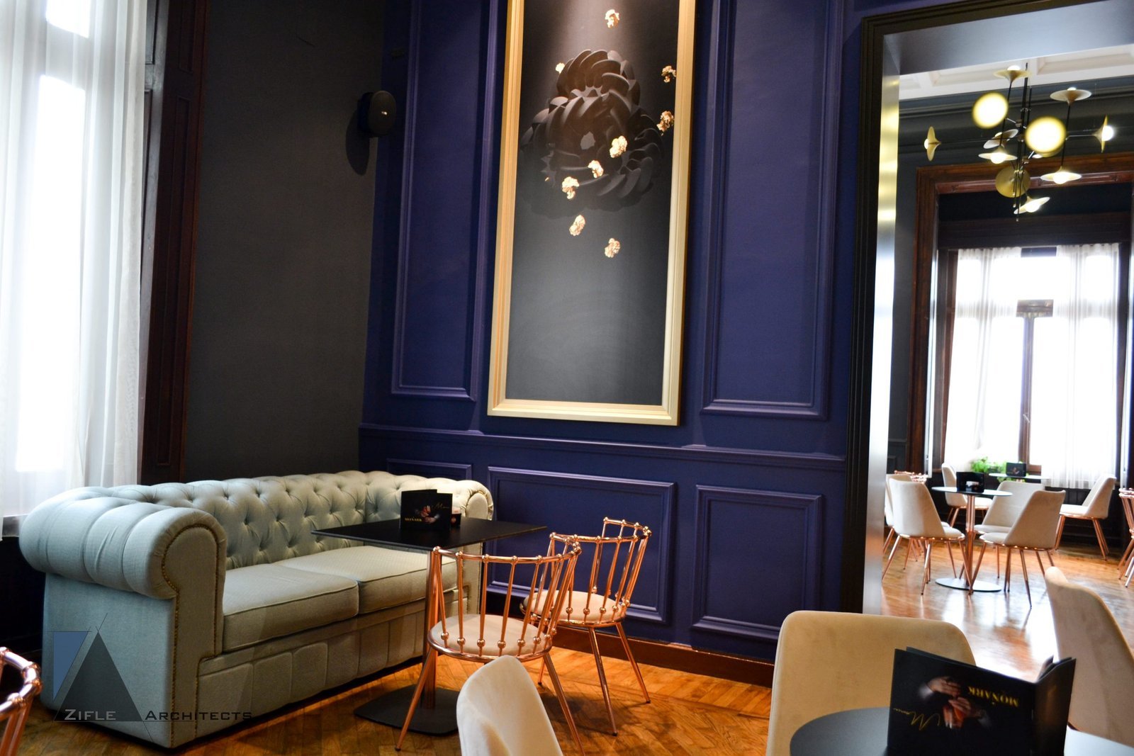 Monarc Bar Cafe