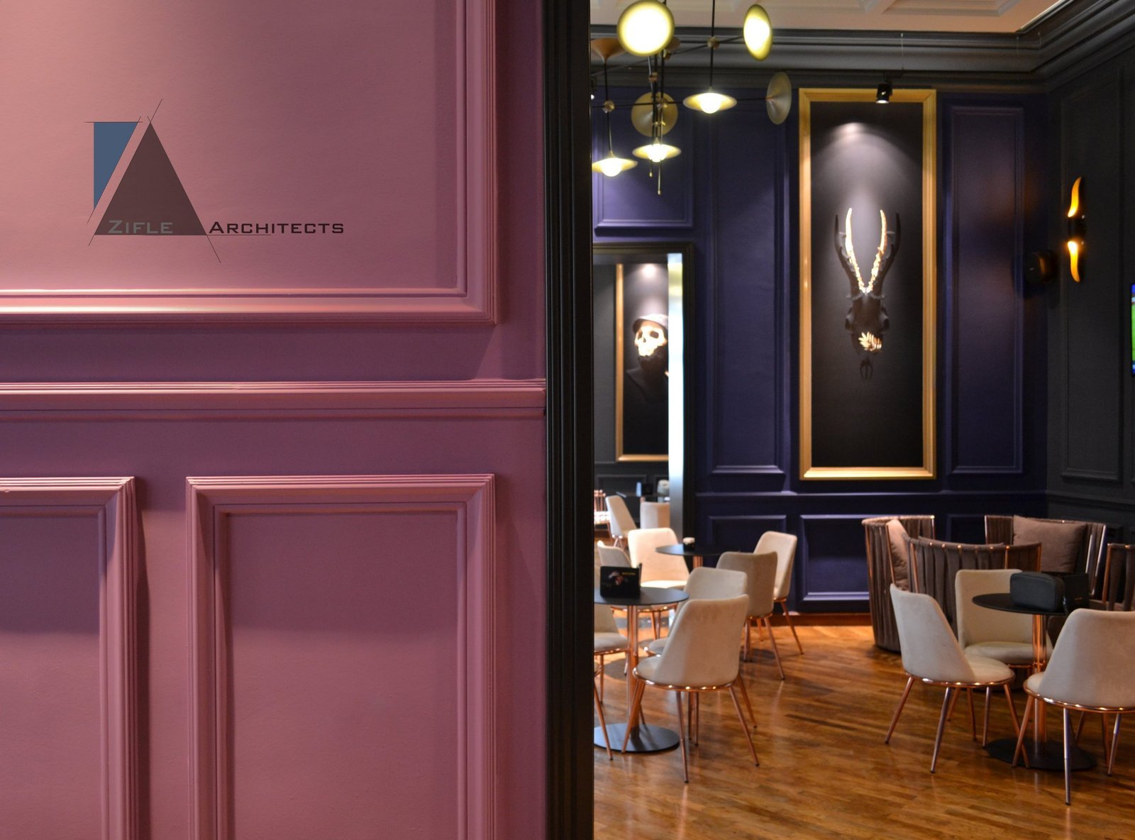 Monarc Bar Cafe