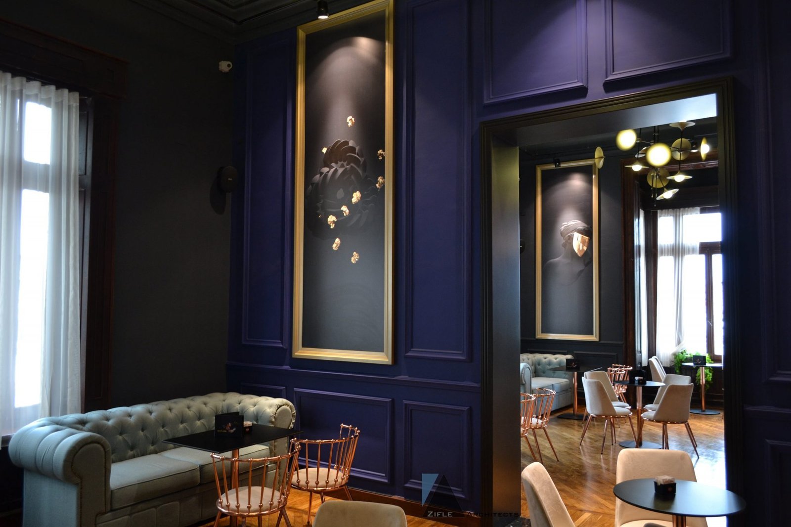 Monarc Bar Cafe